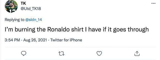  Fan MU kêu gọi đốt áo nếu Ronaldo gia nhập Man City - Ảnh 2.