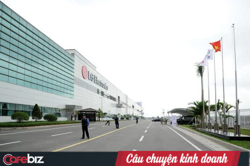 Vì sao nhờ Apple, Samsung, Foxconn, Oppo,... cổ phiếu của người từng giàu nhất Việt Nam tăng ‘dựng đứng’ gấp 3 lần chỉ trong 1 tháng? - Ảnh 3.