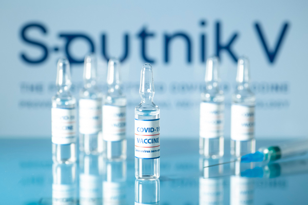 Xuất hiện cổ phiếu ngành dược tăng giá 200% trong chưa đầy 1 tháng: Là 1 trong 3 nhà nhập khẩu vaccine, doanh thu vài chục nghìn tỷ nhưng lãi siêu mỏng - Ảnh 2.