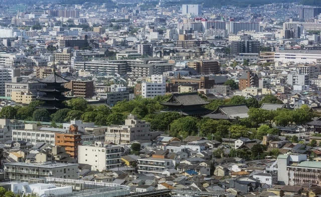  Vì sao kinh tế phát triển thứ 3 thế giới nhưng nhà của người Nhật thường có diện tích khiêm tốn, hiếm người sở hữu nhiều hơn 1 ngôi nhà?  - Ảnh 1.