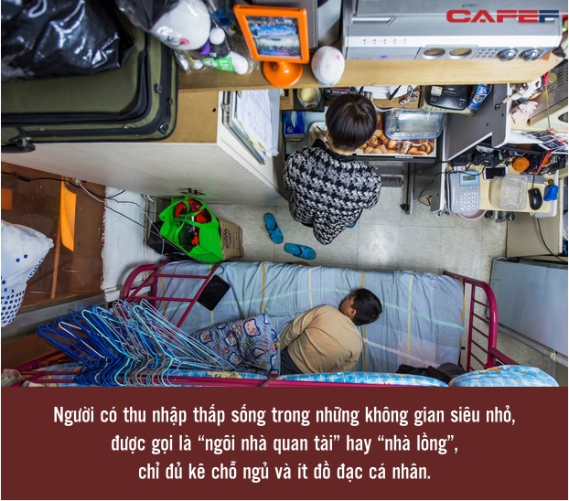Giá nhà tăng cao chóng mặt, nhiều người buộc phải sống trong các căn hộ siêu nhỏ, kích thước chỉ bằng 2 chiếc giường ở Hong Kong - Ảnh 2.