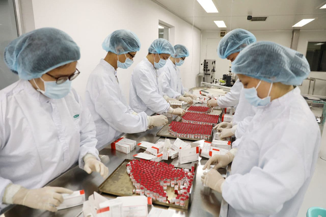  Thành công trong sản xuất vắc xin Sputnik tại Việt Nam: Từ loay hoay sang tự chủ, tạo cơ hội để Việt Nam trở thành trung tâm sản xuất vắc xin của khu vực và thế giới trong tương lai - Ảnh 1.