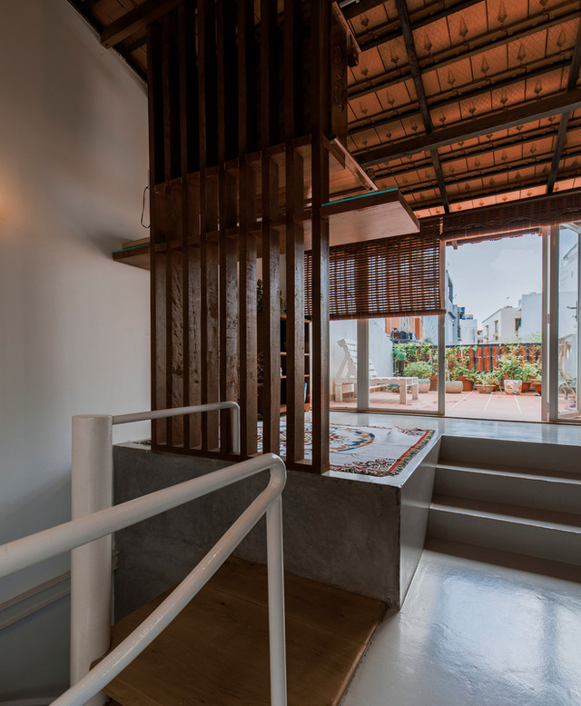  Xiêu lòng với ngôi nhà 30m2 sâu trong hẻm nhỏ Sài Gòn, mặt tiền toàn gạch gốm hút gió và ánh sáng trên cả tuyệt vời  - Ảnh 21.