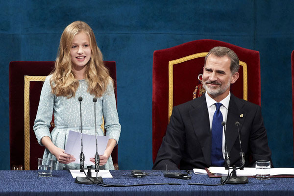 Nàng công chúa HOT nhất hiện nay: 15 tuổi đã nắm trong tay vận mệnh của đất nước, đánh bại con gái nhà Công nương Kate - Ảnh 6.