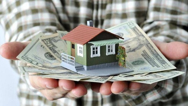   Continue to pour money into real estate or quickly withdraw to 