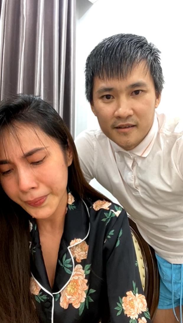  16 năm lăn lộn showbiz của Thủy Tiên: Phất lên từ 1 bài hát, liên tiếp gặp ồn ào vì phong cách sexy và cuộc hôn nhân trong mơ với Công Vinh - Ảnh 27.