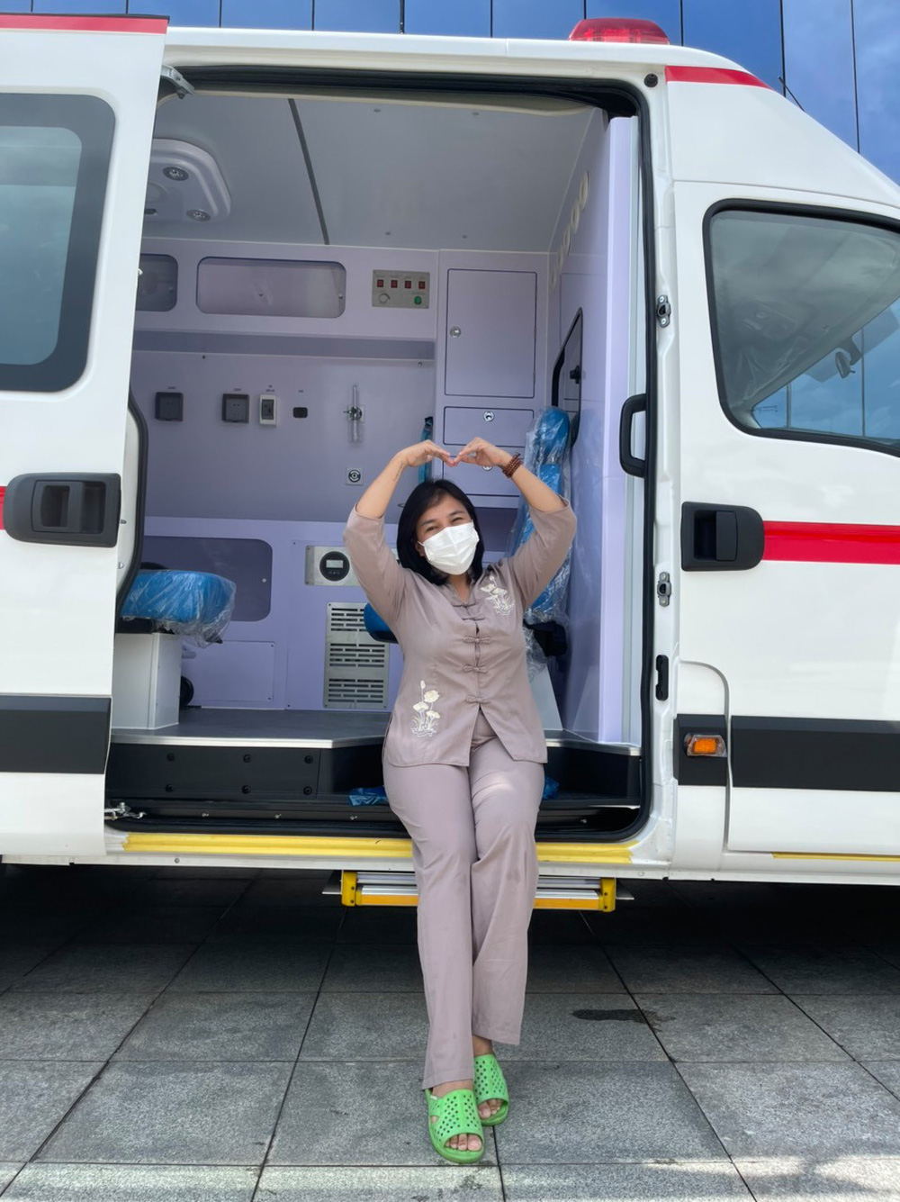  Giang Kim Cúc lên tiếng sau nghi án ăn chặn tiền từ thiện: Các bạn càng chửi, chúng tôi càng được yêu thương hơn - Ảnh 2.