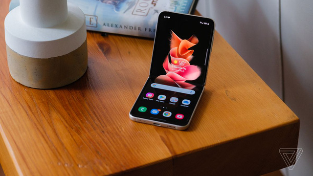 Đây là những chiếc smartphone độc đáo đã lỡ hẹn với năm 2021, thật may là cũng có nhiều mẫu khác đúng hẹn - Ảnh 9. Đây là những chiếc smartphone độc đáo đã lỡ hẹn với năm 2021, thật may là cũng có nhiều mẫu khác đúng hẹn - Ảnh 9.
