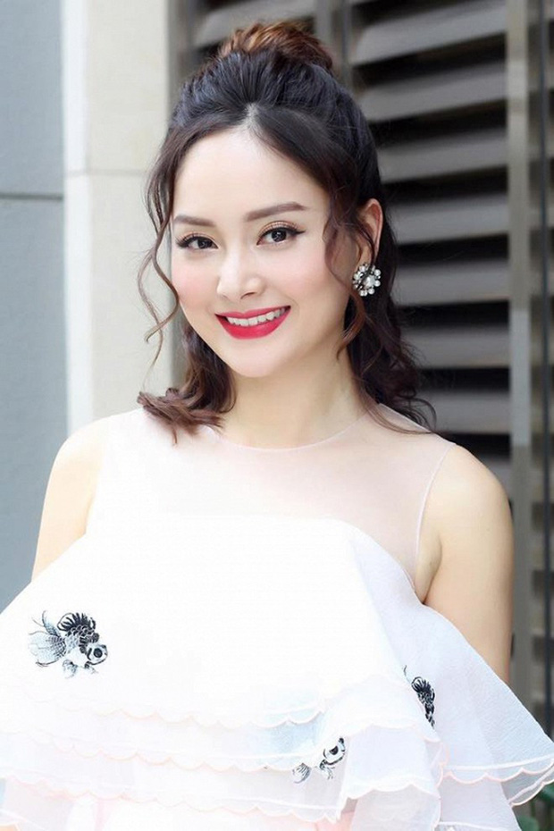  Có 1 Hoa hậu Việt Nam siêu kín tiếng đang giữ chức Giám đốc Kinh doanh, được Guinness ghi nhận nàng Hậu thạo nhiều ngoại ngữ nhất! - Ảnh 9.