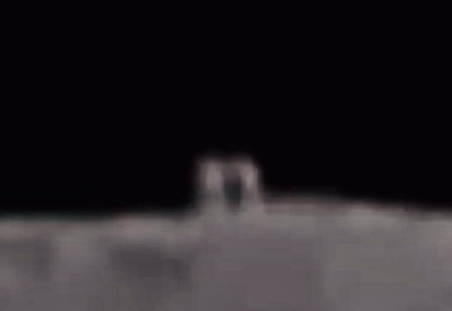 Tàu Mặt Trăng của Trung Quốc vừa phát hiện ra một Túp lều bí ẩn ở phía xa của Mặt trăng - Ảnh 2.