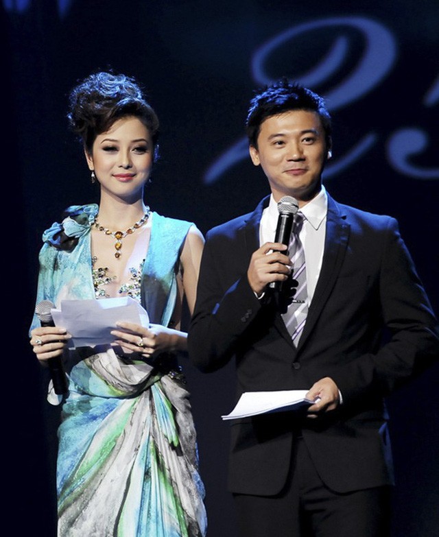 MC tài năng, từng hát cực hay bên cạnh Chủ tịch Trần Hùng Huy - Ảnh 2.