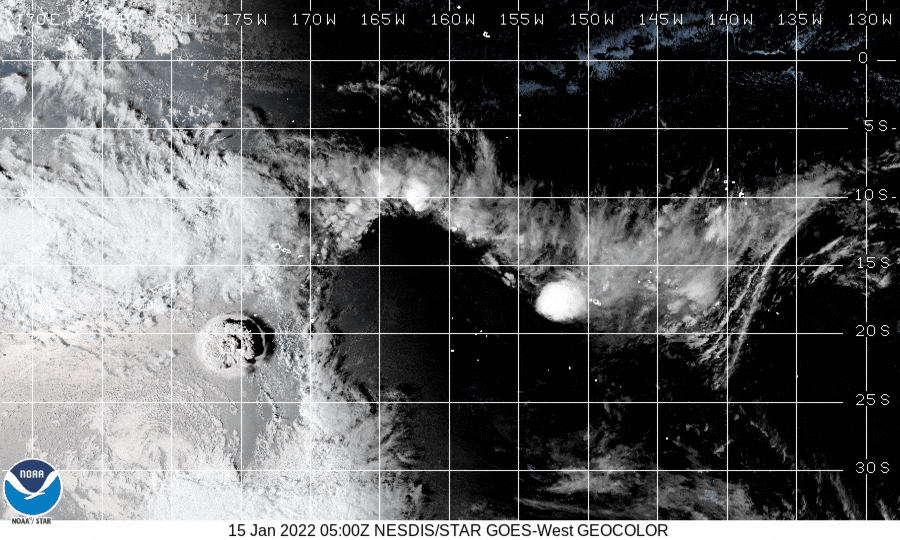 Kinh hoàng hình ảnh núi lửa tại Thái Bình Dương phun trào nhìn từ không gian - Ảnh 2.