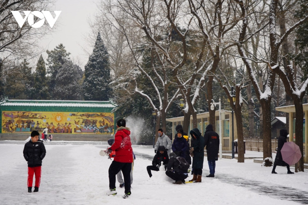 Bắc Kinh ngập trong tuyết trước thềm Olympic mùa đông - Ảnh 6.