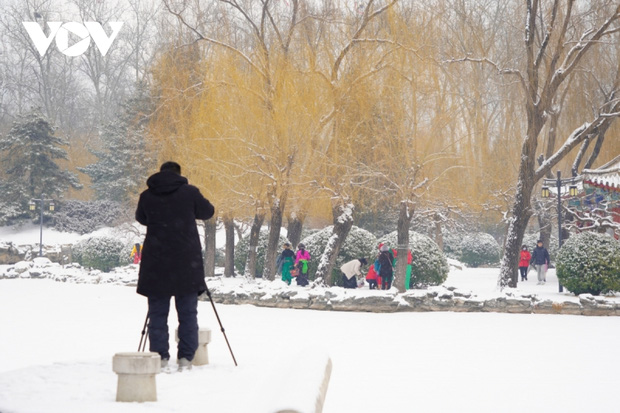 Bắc Kinh ngập trong tuyết trước thềm Olympic mùa đông - Ảnh 9.