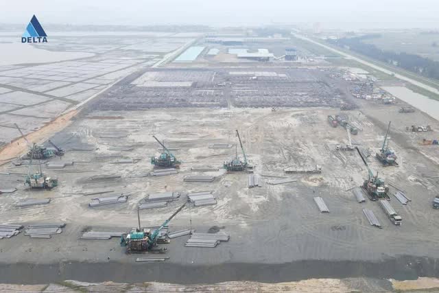 Cận cảnh nhà máy VinFast Vũng Áng - Hà Tĩnh: Đại công trường 2.000ha đã bắt đầu khởi công - Ảnh 6.