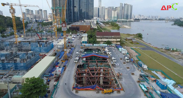  Soi tiến độ tòa nhà văn phòng kết hợp thương mại lớn bậc nhất TP.HCM trên đất vàng Ba Son Sài Gòn  - Ảnh 4.