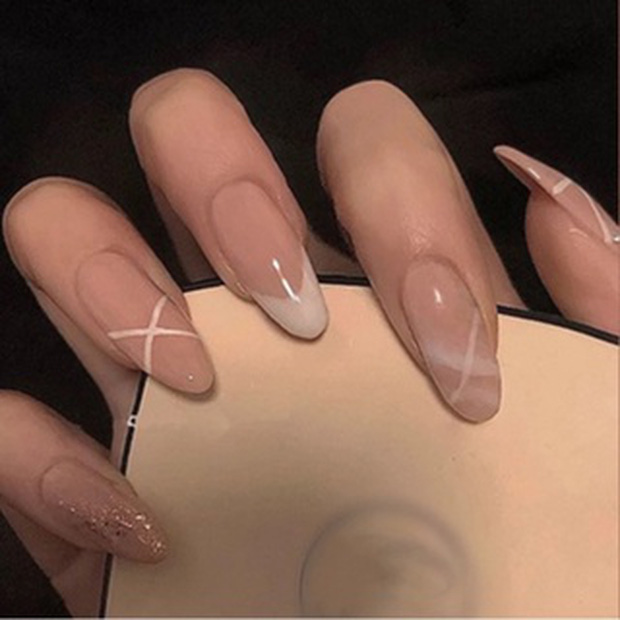 Tiệm nail của cựu hot girl Hà Nội khiến khách bức xúc: Chi nửa triệu nhận về bộ móng vừa quê vừa ẩu, xin bill nhưng shop quyết không đưa - Ảnh 10.