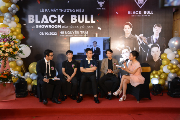 Smartmen ra mắt thương hiệu BlackBull: Tăng giá trị cho đàn ông Việt - Ảnh 4. Smartmen ra mắt thương hiệu BlackBull: Tăng giá trị cho đàn ông Việt - Ảnh 4.