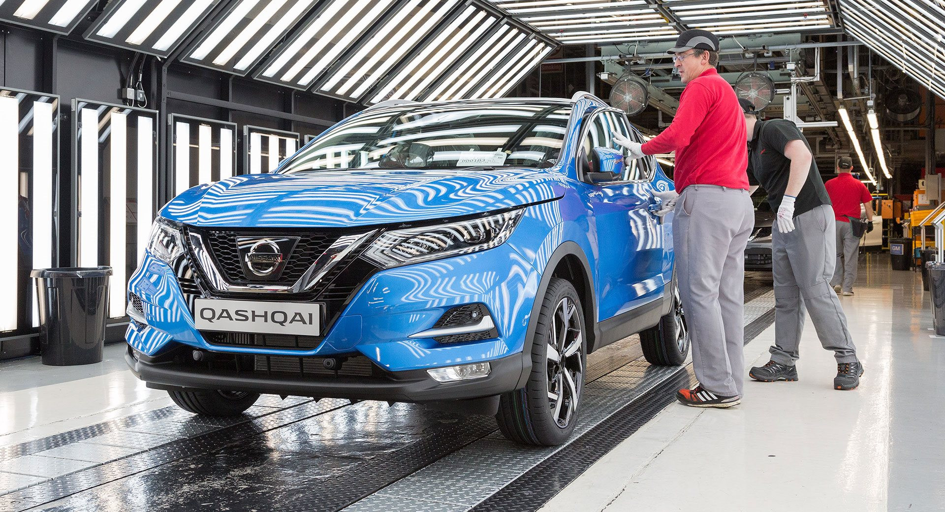 Nissan chính thức rút khỏi thị trường Nga, bán toàn bộ nhà máy và cơ sở vật chất với giá 1 euro - Ảnh 1.