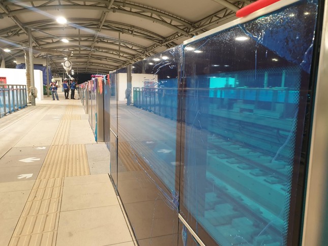 Cận cảnh nhà ga Metro số 1 có mái che lớn nhất Việt Nam sắp về đích - Ảnh 1.