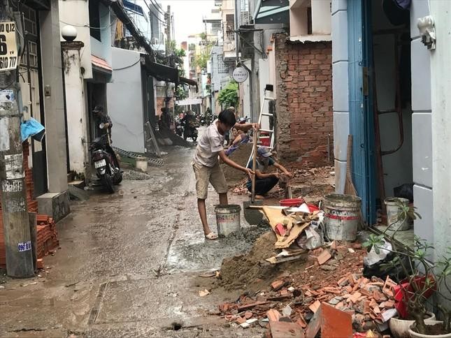 Thành phố Hồ Chí Minh phấn đấu đến năm 2025 không còn hộ nghèo - Ảnh 2.