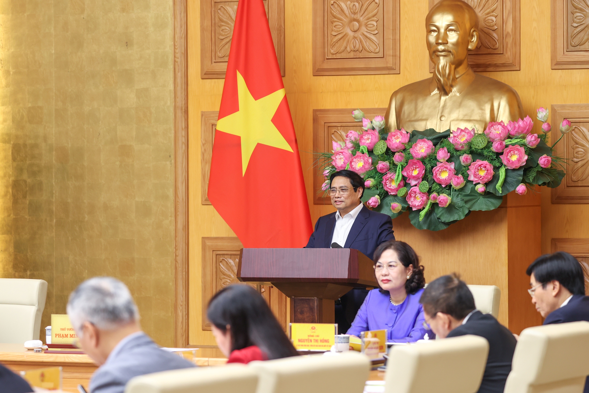 Thủ tướng nhấn mạnh thông điệp quan trọng khi gặp mặt lãnh đạo các ngân hàng - Ảnh 4.