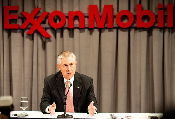 ExxonMobil: Đứa con 140 tuổi của vua dầu mỏ Rockefeller đang bị tẩy chay? - Ảnh 4.