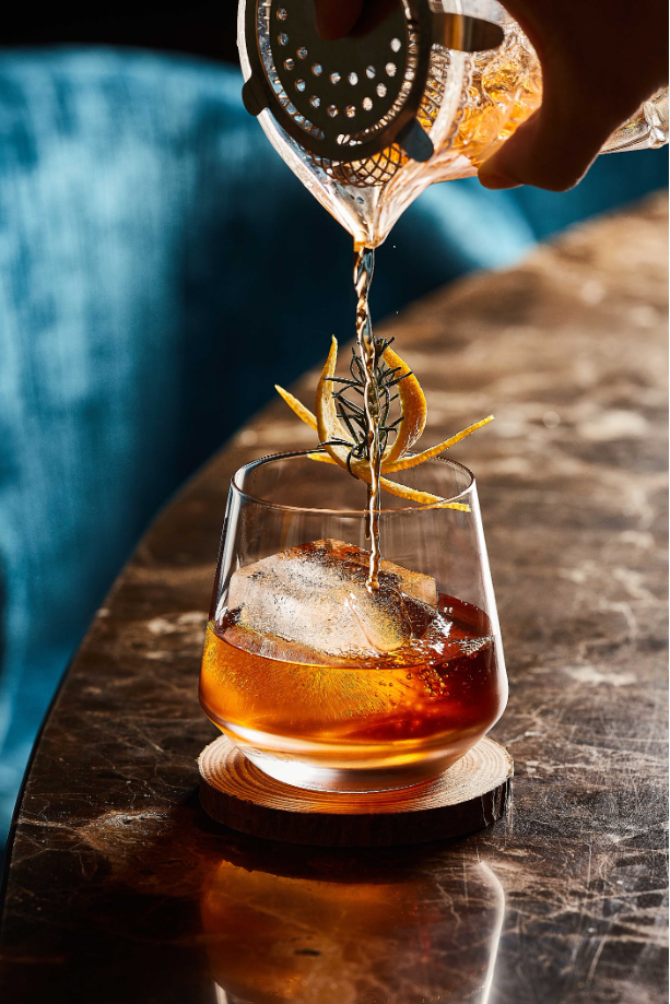 Trải nghiệm cocktail sành điệu với Mix It Up dành riêng cho Marriott Bonvoy tại Việt Nam - Ảnh 1. Trải nghiệm cocktail sành điệu với Mix It Up dành riêng cho Marriott Bonvoy tại Việt Nam - Ảnh 1.