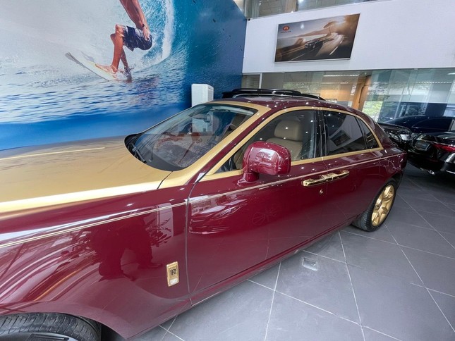 Lộ diện siêu xe Rolls-Royce dát vàng của ông Trịnh Văn Quyết trước giờ đấu giá ảnh 7