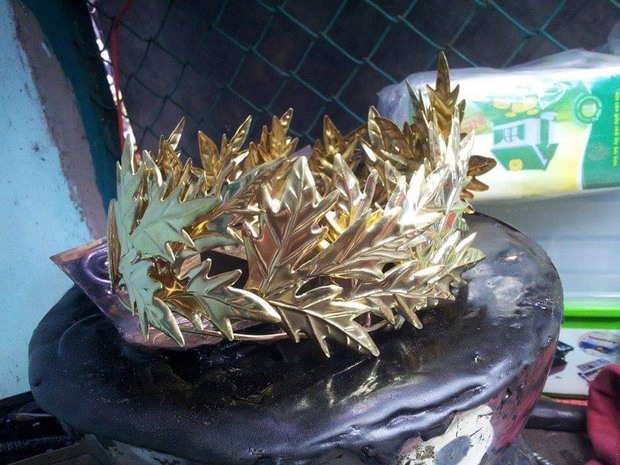 Gặp người chế tác vòng nguyệt quế thếp vàng 24k dành riêng cho Quán quân Olympia 2022 - Ảnh 3. Gặp người chế tác vòng nguyệt quế thếp vàng 24k dành riêng cho Quán quân Olympia 2022 - Ảnh 3.