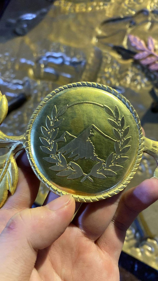 Gặp người chế tác vòng nguyệt quế thếp vàng 24k dành riêng cho Quán quân Olympia 2022 - Ảnh 15. Gặp người chế tác vòng nguyệt quế thếp vàng 24k dành riêng cho Quán quân Olympia 2022 - Ảnh 15.