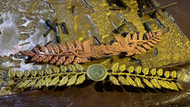 Gặp người chế tác vòng nguyệt quế thếp vàng 24k dành riêng cho Quán quân Olympia 2022 - Ảnh 11. Gặp người chế tác vòng nguyệt quế thếp vàng 24k dành riêng cho Quán quân Olympia 2022 - Ảnh 11.