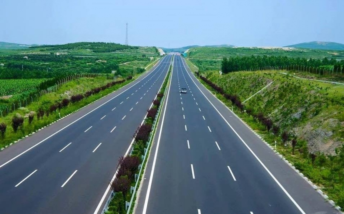 Campuchia thông qua thỏa thuận khung về xây dựng đường cao tốc kết nối với Việt Nam - Ảnh 1.