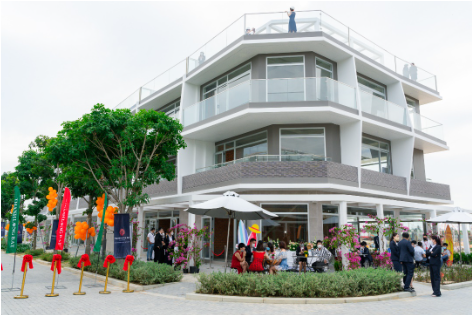 Nhà phố biển Thanh Long Bay: Sinh lời ngay với chính sách chiết khấu 30% - Ảnh 1.