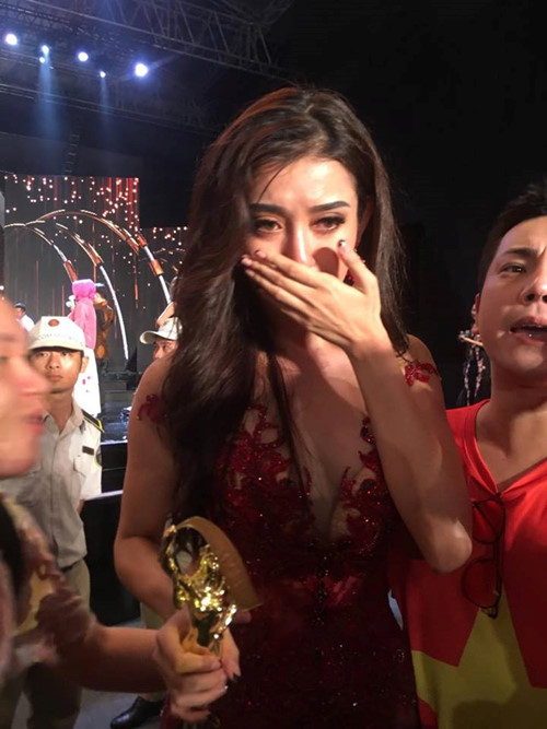 Mỹ nhân Việt khóc nức nở khi bị loại khỏi top 5 Miss Grand International giờ thành biên tập viên, nhan sắc hiện tại ra sao? - Ảnh 1. Mỹ nhân Việt khóc nức nở khi bị loại khỏi top 5 Miss Grand International giờ thành biên tập viên, nhan sắc hiện tại ra sao? - Ảnh 1.