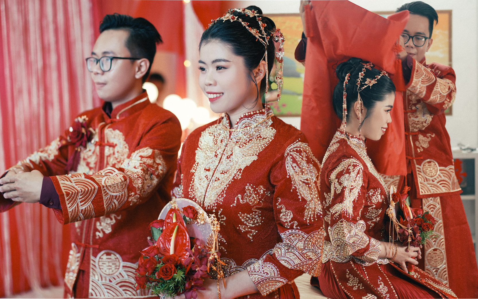 Đám cưới người Hoa với tổng chi phí 300 triệu tại An Giang: Tỉ mỉ từ cách chọn hoa cưới đến trang phục cô dâu - Ảnh 2.