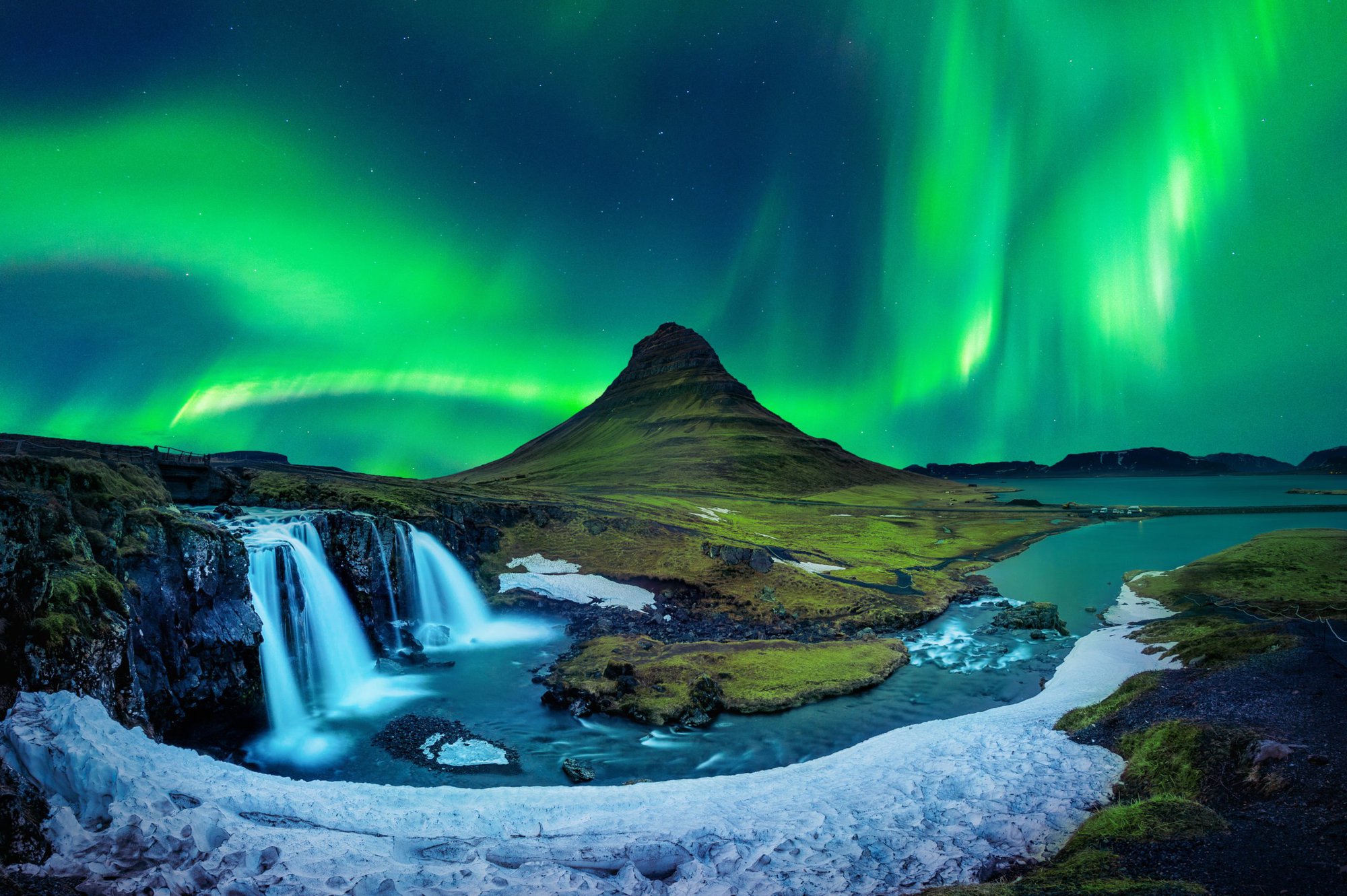 How-to-See-the-Northern-Lights-in-Iceland-scaled.jpeg
