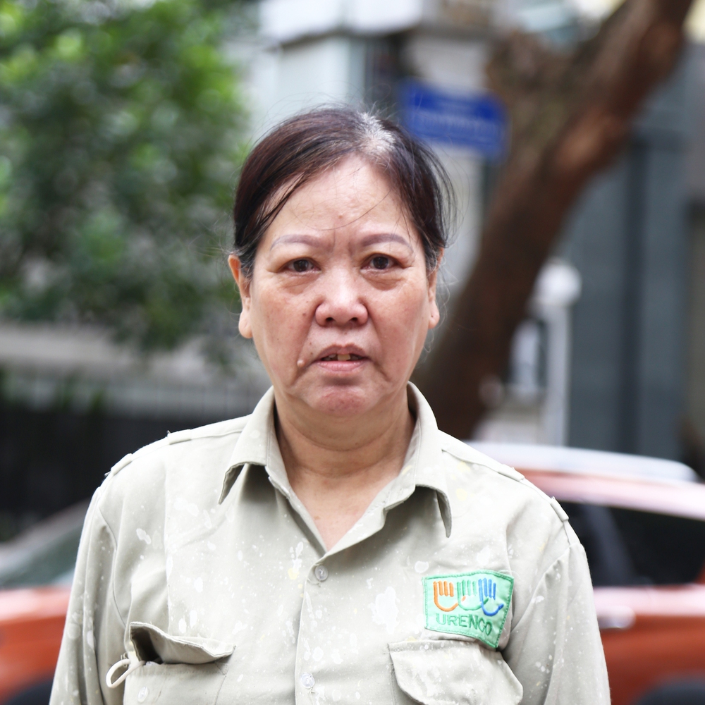  Nữ phu rác 67 tuổi ở Hà Nội: Ngày nào tôi nghỉ làm, mẹ tôi phải nhịn thuốc - Ảnh 7.
