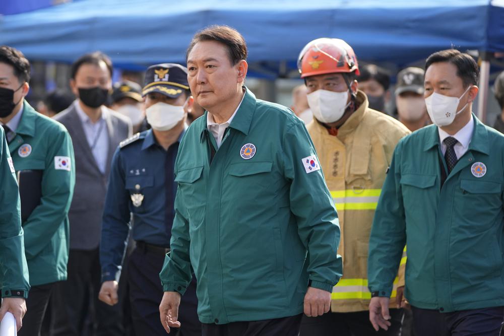Thảm kịch Itaewon: Thương vong vẫn tăng, Hàn Quốc tuyên bố Quốc tang - Ảnh 1.