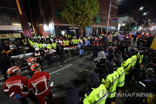 Giẫm đạp ở Seoul: Nguyên nhân khiến hơn 150 người tử nạn trong con hẻm dài 40m ảnh 3