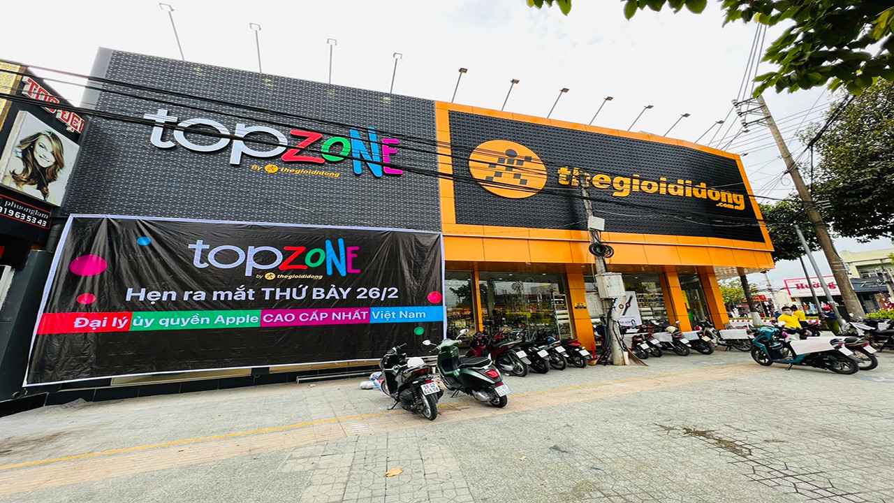 khai-truong-topzone.jpg