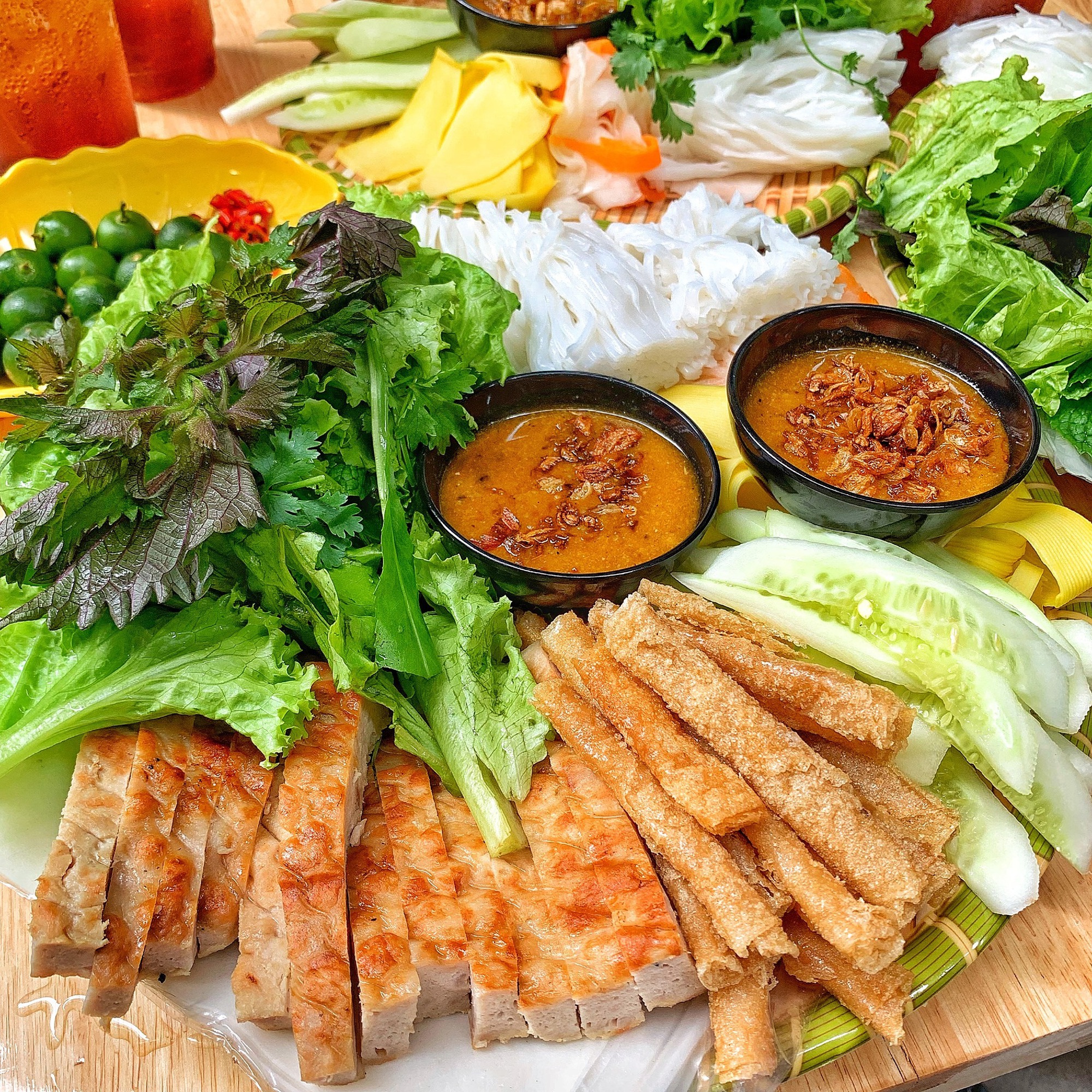 Lượn quanh Hà Nội, thưởng thức 1001 món ăn đặc sản từ các tỉnh thành Việt Nam - Ảnh 21.