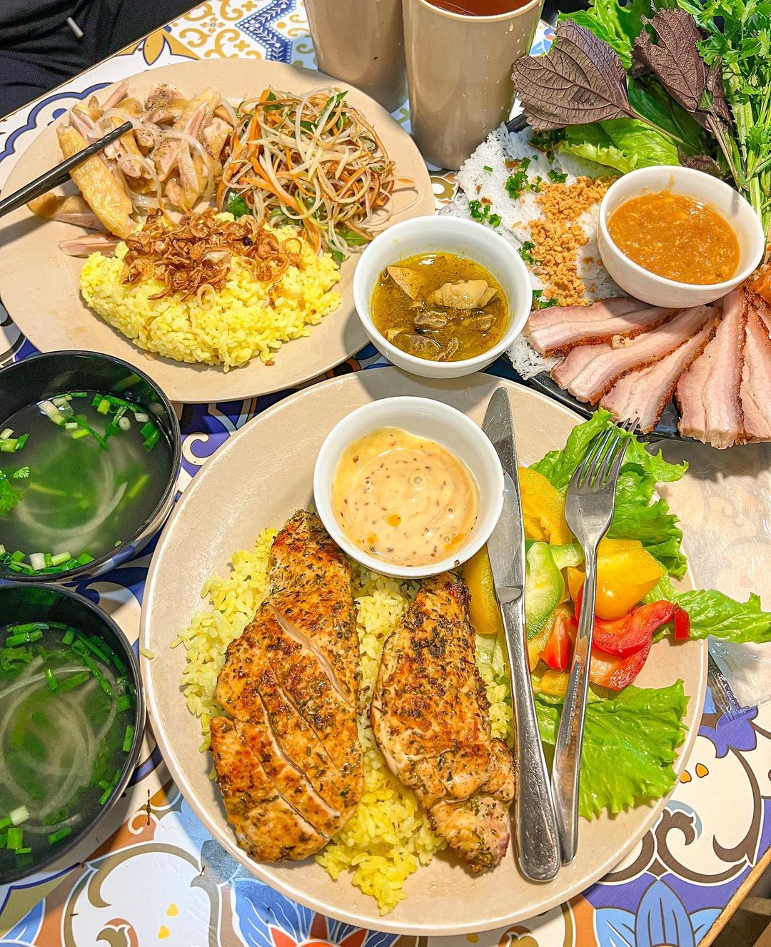 Lượn quanh Hà Nội, thưởng thức 1001 món ăn đặc sản từ các tỉnh thành Việt Nam - Ảnh 18.