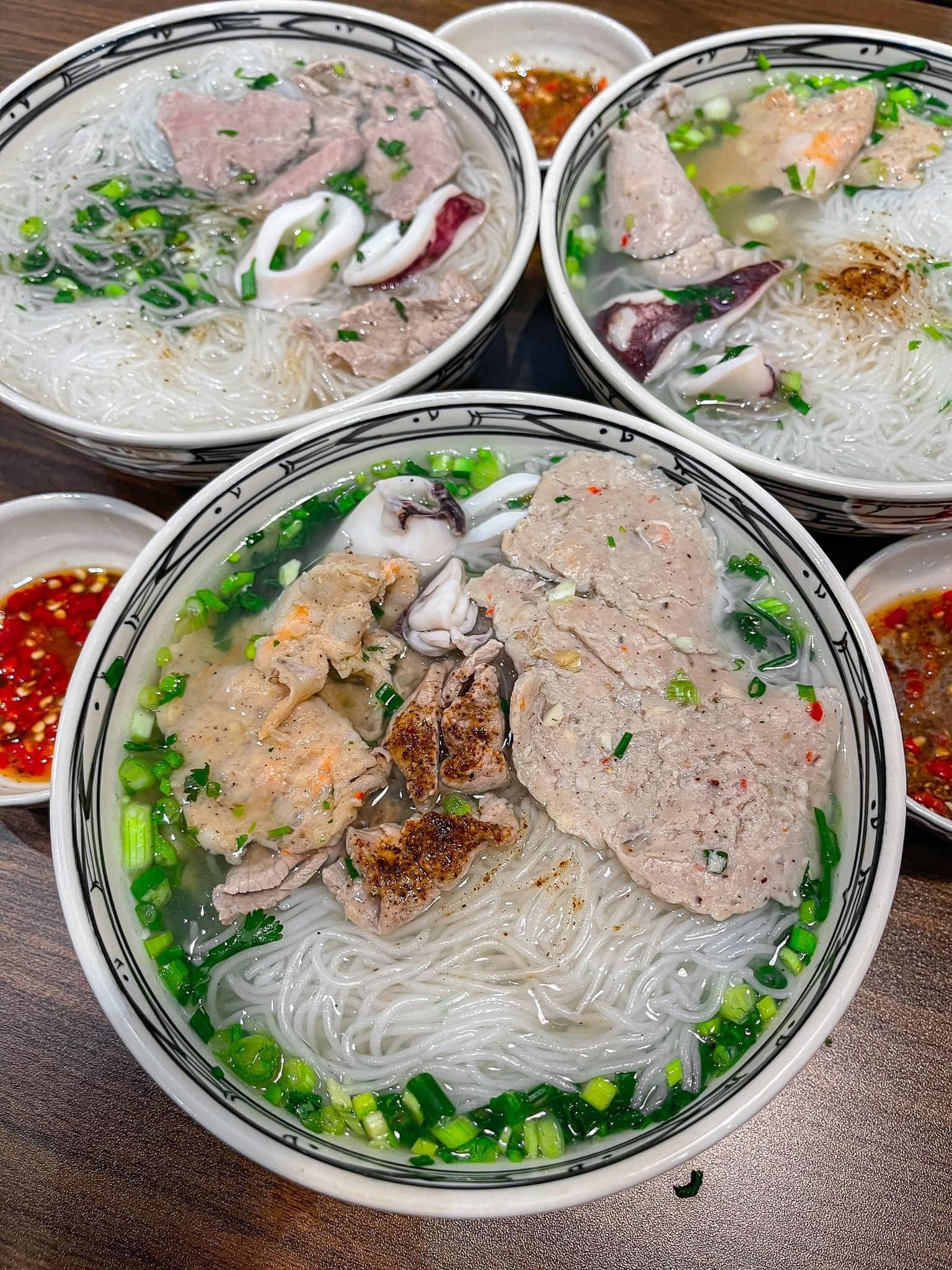 Lượn quanh Hà Nội, thưởng thức 1001 món ăn đặc sản từ các tỉnh thành Việt Nam - Ảnh 23.