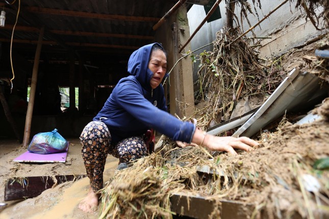 Lũ quét tàn phá Kỳ Sơn (Nghệ An): Thắt lòng cảnh mất con, mất nhà - Ảnh 1. Lũ quét tàn phá Kỳ Sơn (Nghệ An): Thắt lòng cảnh mất con, mất nhà - Ảnh 1.