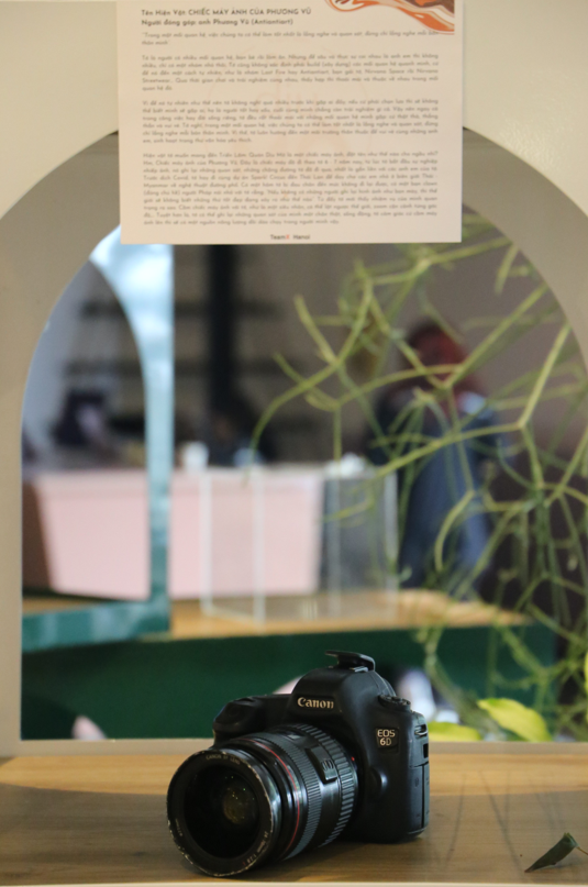 Đi xem triển lãm cuối tuần, người trẻ tha hồ bộc lộ cảm xúc với chính mình! - Ảnh 4. Đi xem triển lãm cuối tuần, người trẻ tha hồ bộc lộ cảm xúc với chính mình! - Ảnh 4.