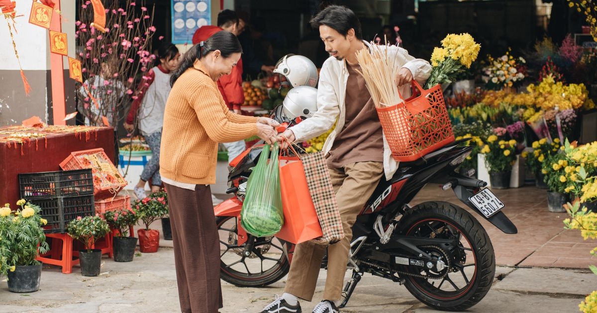 Vì sao các doanh nghiệp &quot;chi&quot; tiền tỷ cho ca sĩ làm MV? Những con số bất ngờ phía sau đủ làm khán giả &quot;choáng mình&quot; - Ảnh 2.