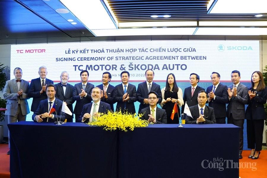 Rục rịch thoái vốn Eximbank, đại gia  Thành Công bắt tay nhà sản xuất ô tô lớn nhất CH Séc, nhắm đích thị trường 7 tỷ dân - Ảnh 1.