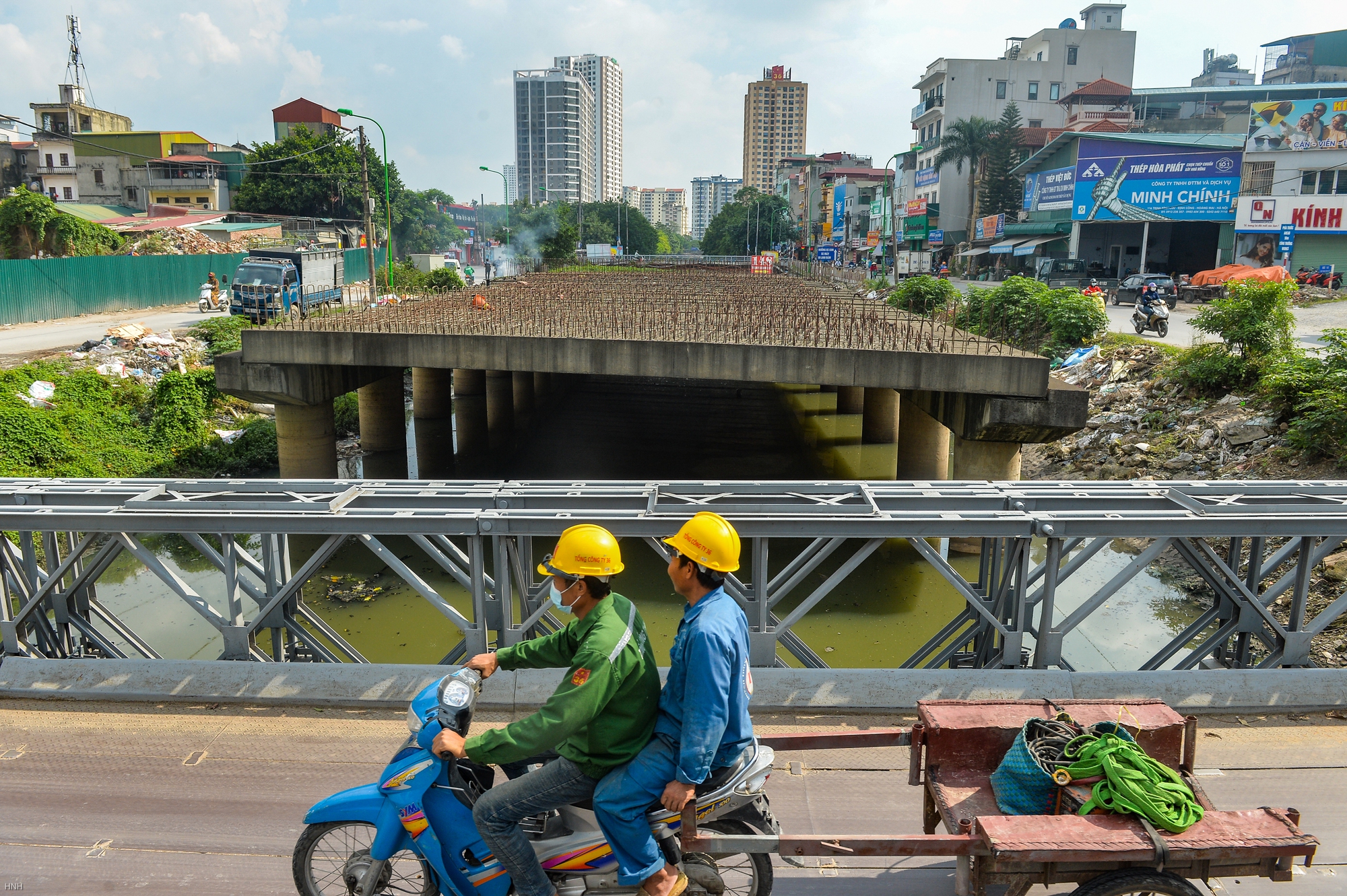 Hà Nội: Cầu L3 bắc qua sông Lừ gần 10 năm chưa hoàn thiện - Ảnh 5.