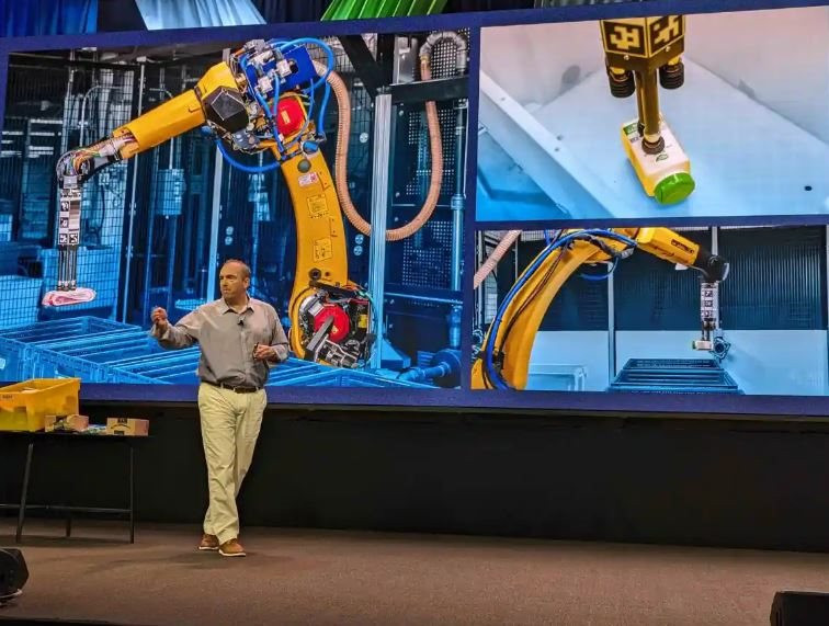 Cánh tay robot - Mảnh ghép cuối cùng của các siêu nhà kho Amazon - Ảnh 1. fhrt.jpg